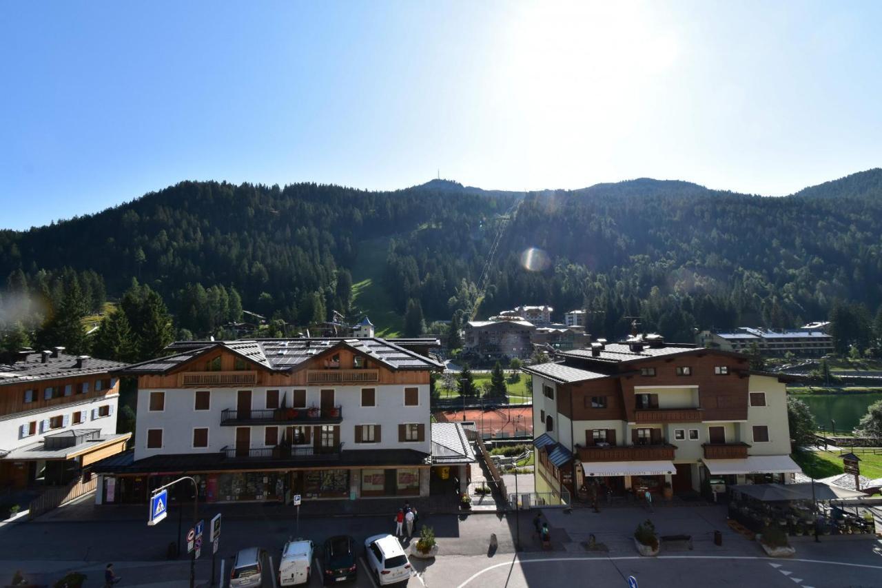 Emerald Centrale Madonna di Campiglio Exterior photo